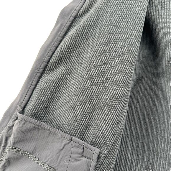 Lululemon Fleece Back Soft Shell Jacket Mens Size M Graphite Gray Hood Full Zip - Picture 6 of 12